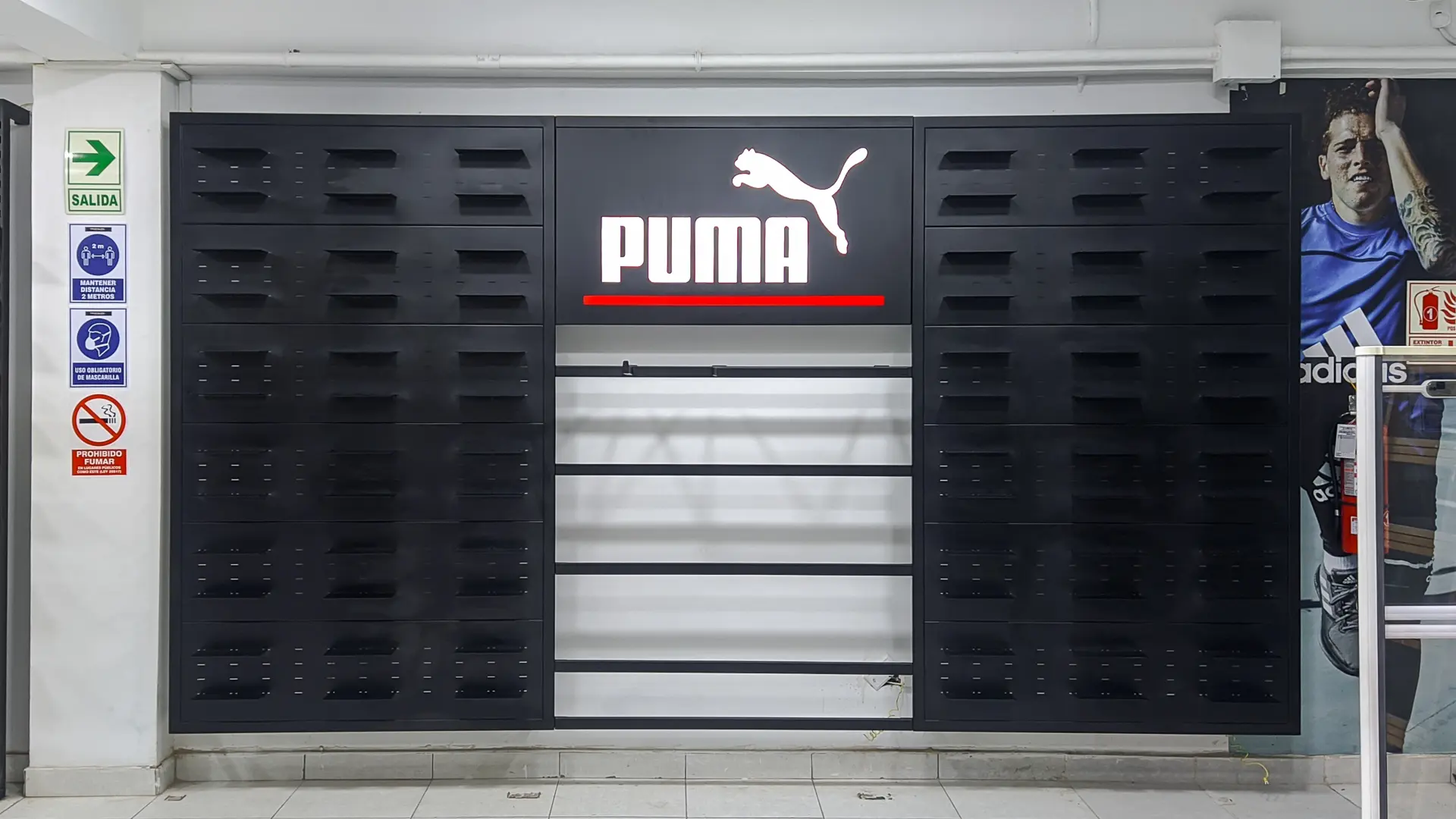 Mueble Puma en Oechsle Centro Cívico